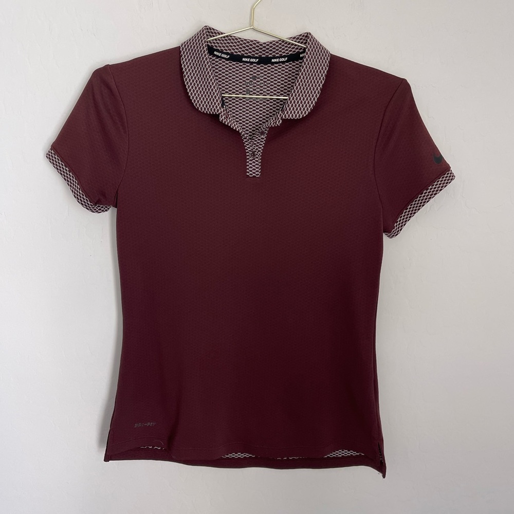 Nike Short Sleeve Polo Tee in Burgundy with Contrast Trim